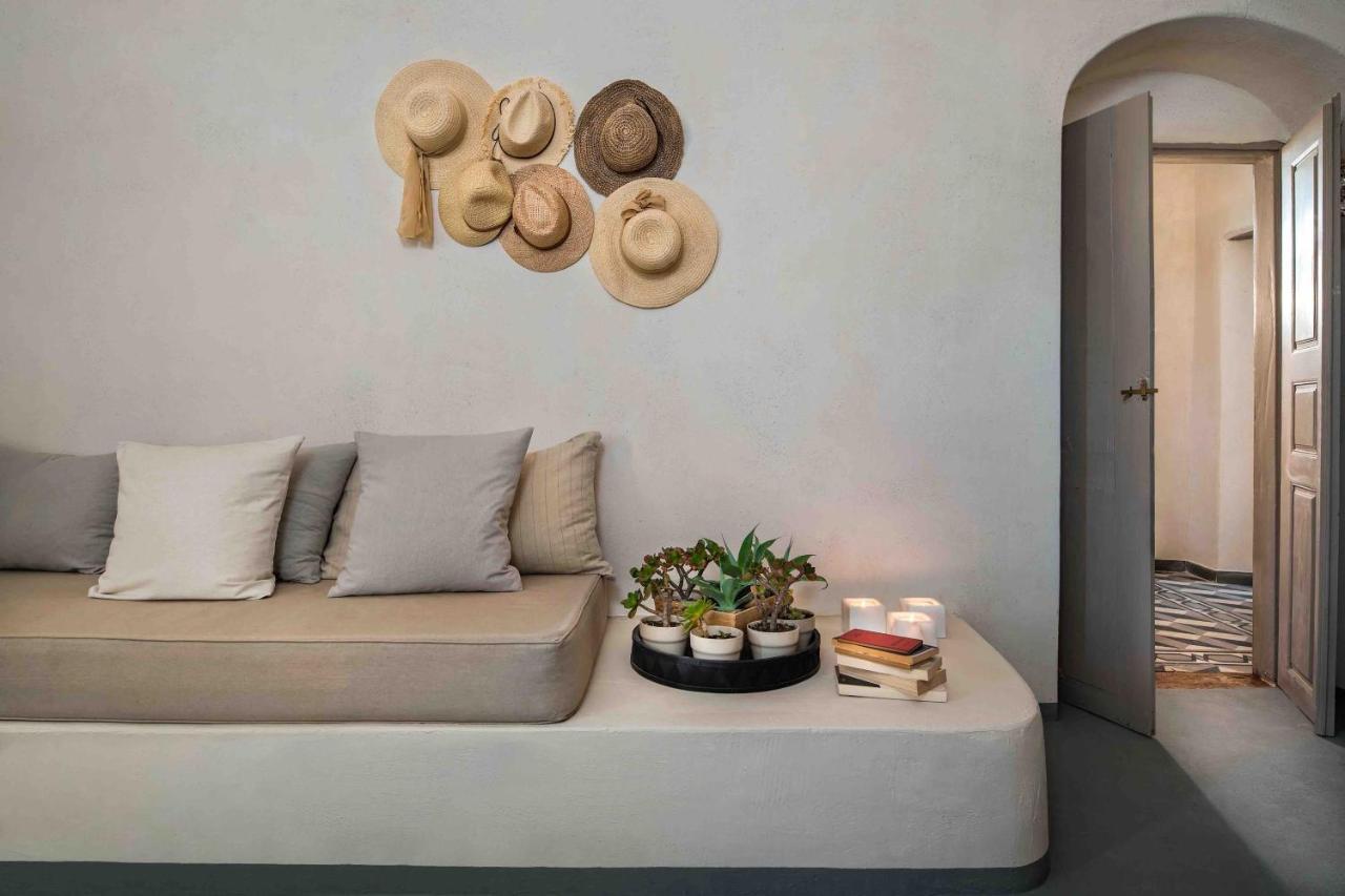 מגלוחורי Sandandstone Villa Santorini מראה חיצוני תמונה